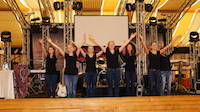 Auftritt des Gebrdenchores im Schaustellergottesdienst auf dem Cannstatter Wasen (Stuttgarter Volksfest) am 7. Oktober 2014